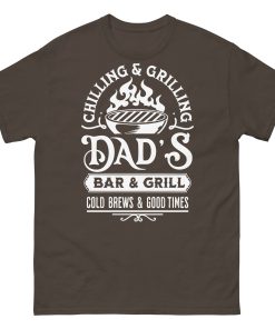 Dad’s Bar & Grill T-shirt Chilling & Grilling BBQ T-shirt