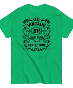 Vintage 1976 Aged To Perfection Gift T-shirt 1976 Birth Year