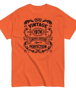 Vintage 1976 Aged To Perfection Gift T-shirt 1976 Birth Year